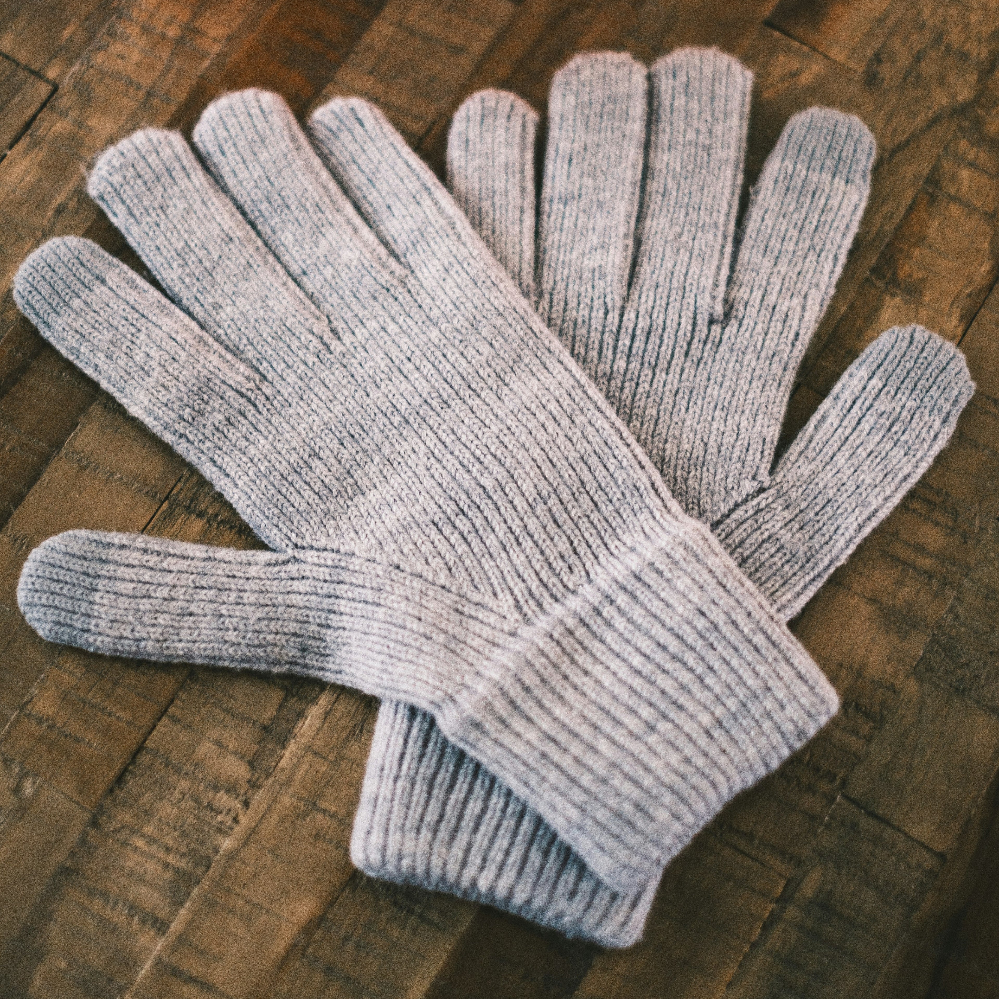 Light Grey Ladies Gloves