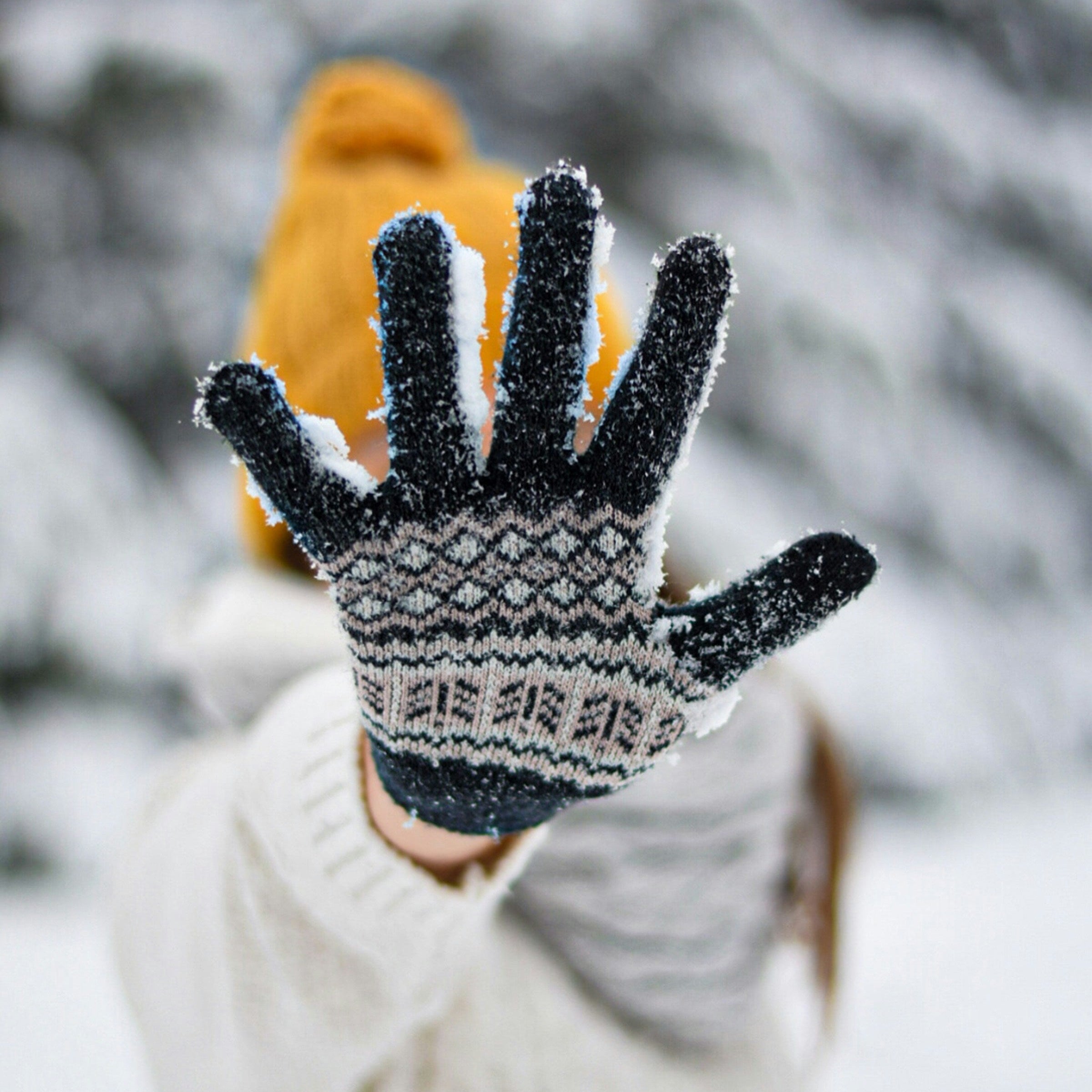 Retro Woolly Gloves
